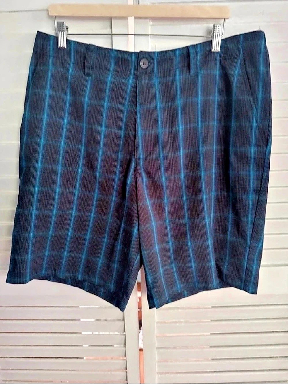 Under Armour Men's Plaid Flat Front Shorts Waist 36